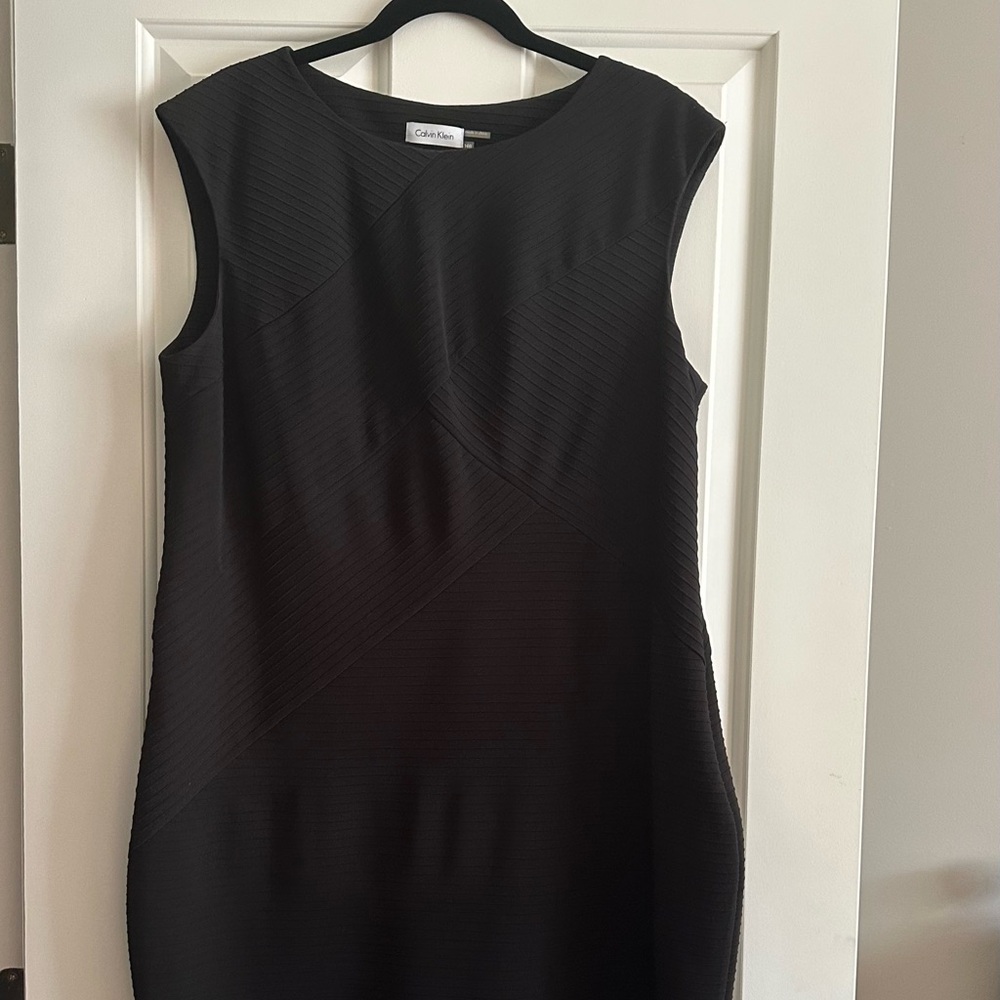Calvin Klein Black Ribbed Sheath Dress Sz 14W Worn Once Non Smoking Home